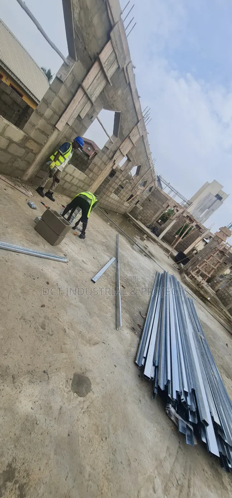 Steel Roof Trusses / Constructions