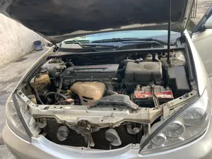Toyota Camry 2005 Silver