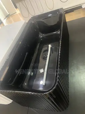 Free Standing Special Bathtub