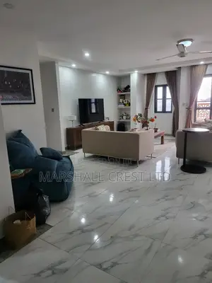 Furnished 2bdrm Apartment in Lekki Phase 2 for sale