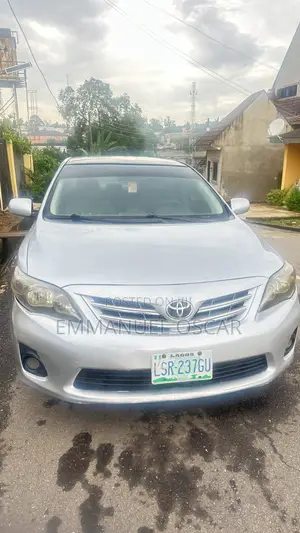 Toyota Corolla 2013 Silver
