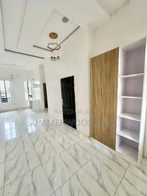 Studio Apartment in Ikota Villa Gra for rent