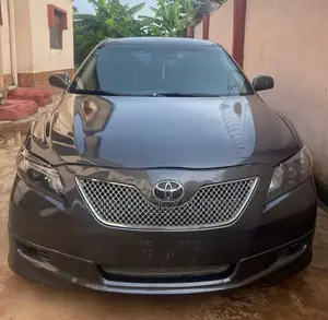 Toyota Camry SE 4dr Sedan (2.4L 4cyl 5A) 2008 Gray
