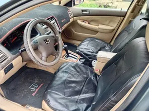 Honda Accord 2005 Gray