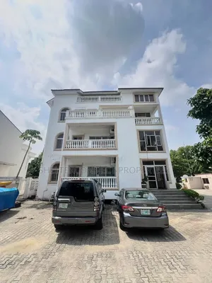 3bdrm Apartment in Lekki Phase 1 for rent