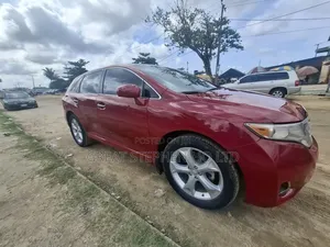 Toyota Venza 2010 Red
