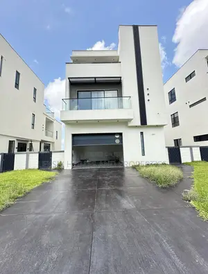 5bdrm Duplex in A Well Secured, Lekki Phase 2 for sale