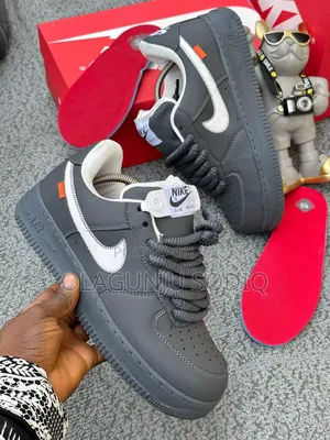 Original Nike Air Force 1 Sneakers