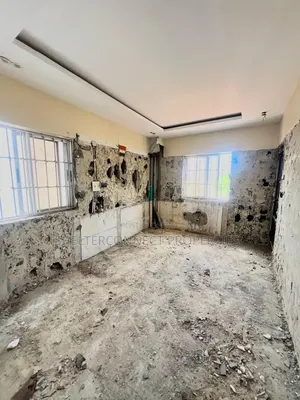 2bdrm Penthouse in Lekki Phase 1 for rent
