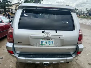 Toyota 4-Runner SR5 4x4 2004 Silver