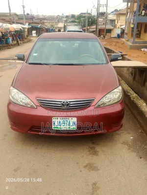 Toyota Camry 2006 Red