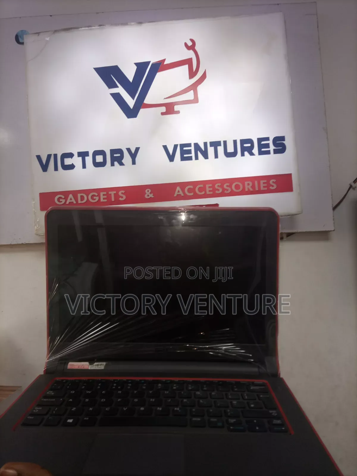 Laptop Dell Latitude 3350 4GB Intel Core i3 HDD 500GB