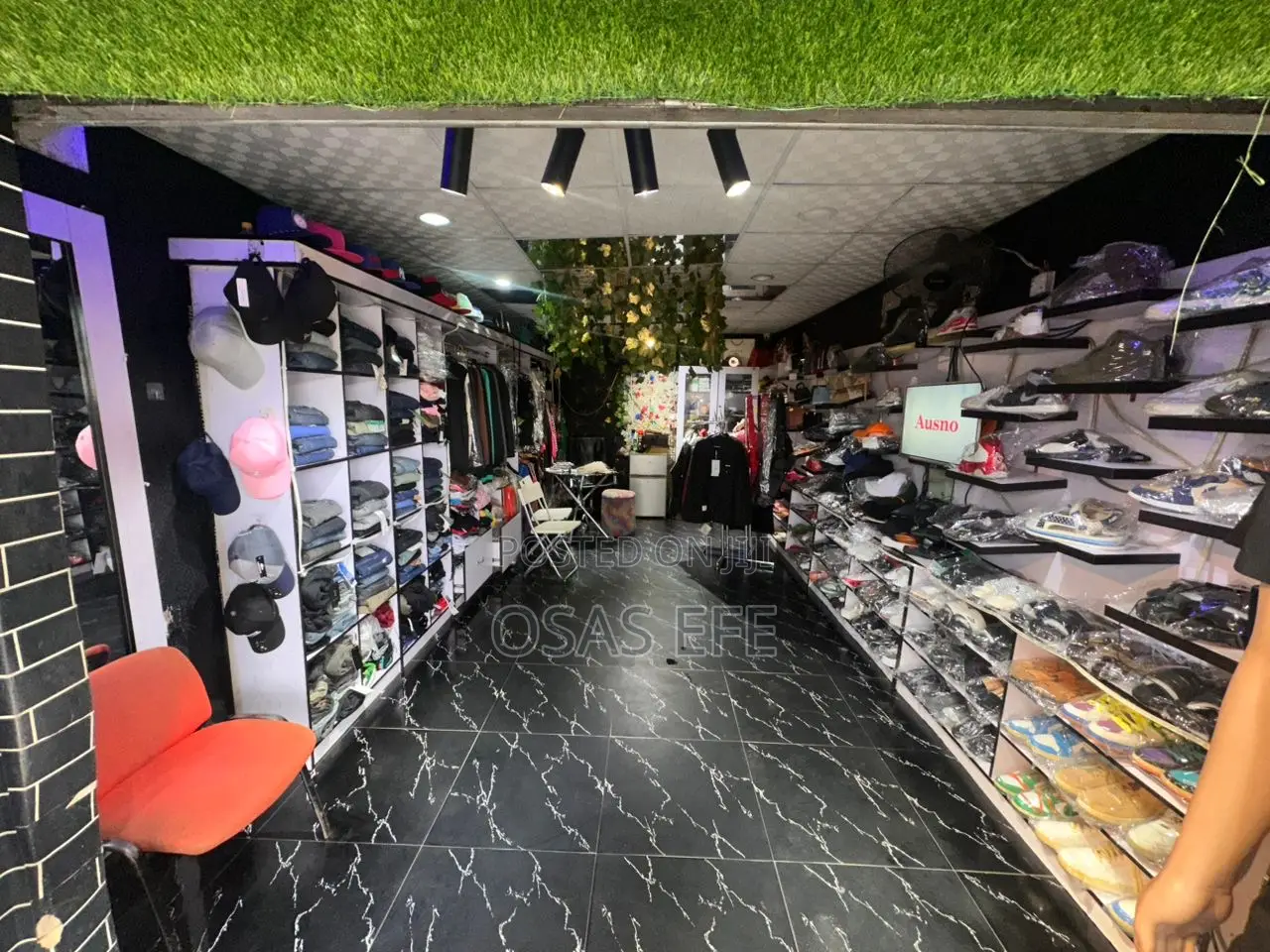 Functioning Boutique for Sale