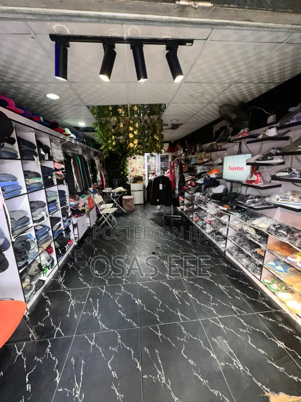 Functioning Boutique for Sale