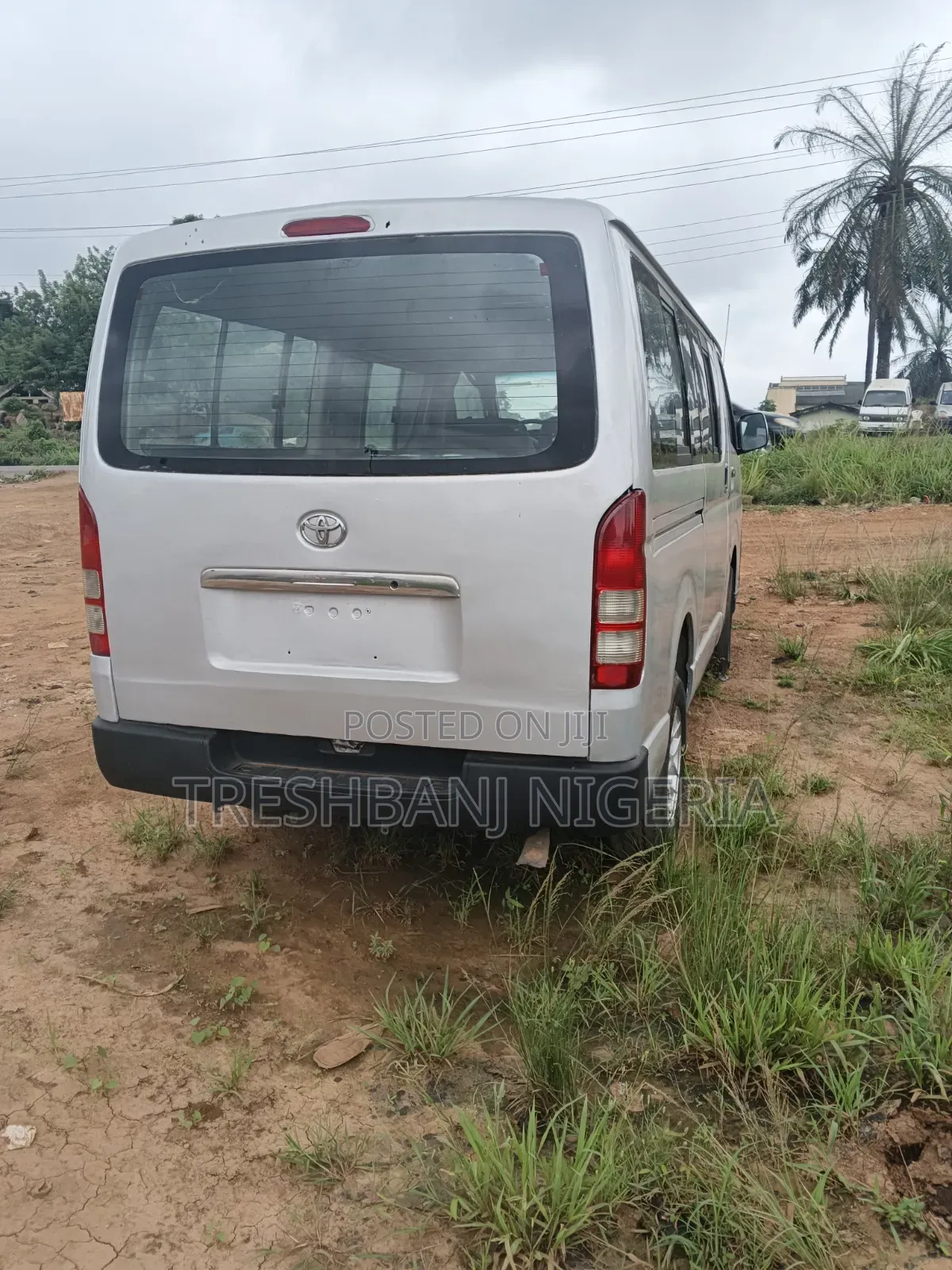 Toyota HiAce 1999 Silver