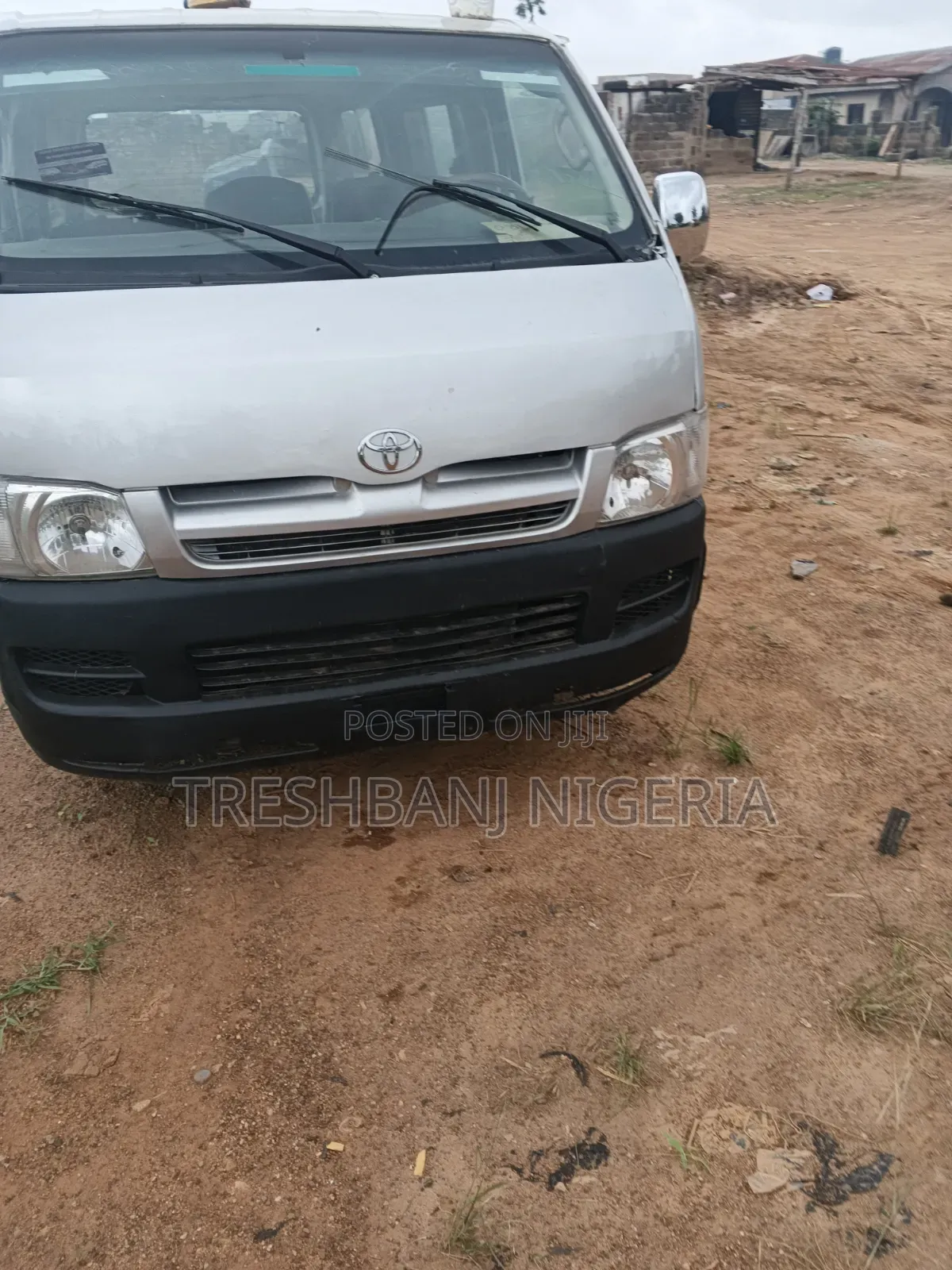 Toyota HiAce 1999 Silver