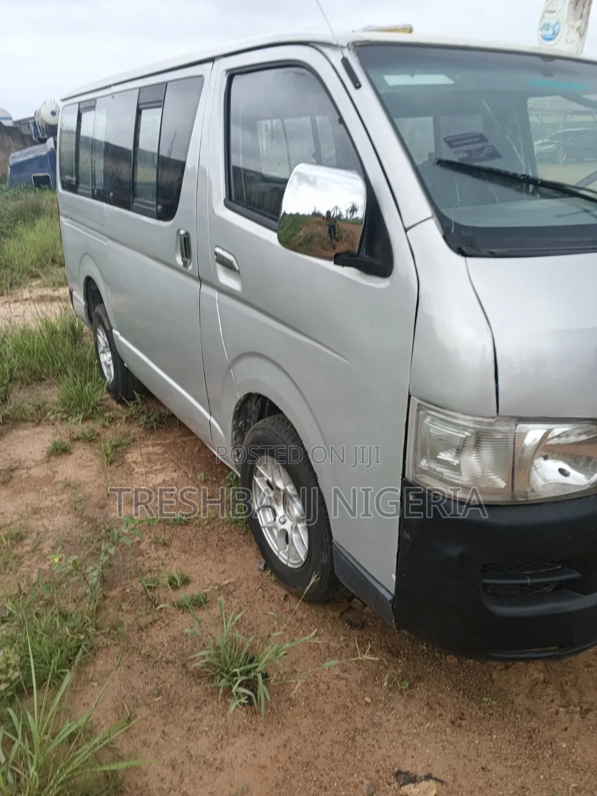 Toyota HiAce 1999 Silver