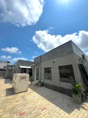 Shopping Mall