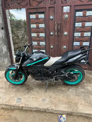 Suzuki GSR 2016 Blue
