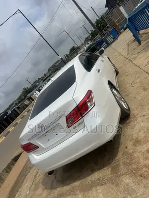 Lexus ES 350 2011 White