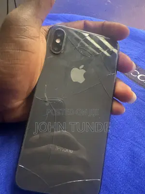 Apple iPhone X 64 GB Black