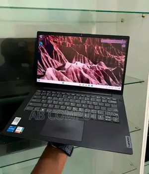 Laptop Lenovo V14 G3 IAP 8GB Intel Core i5 SSD 256GB