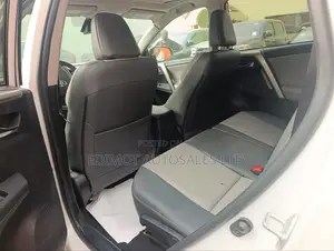 Toyota RAV4 Limited 4dr SUV AWD (2.5L 4cyl 6A) 2015 White