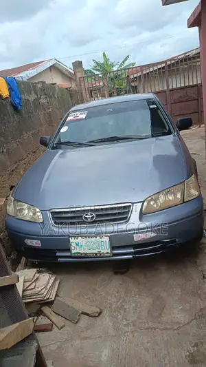 Toyota Camry 2002 Blue
