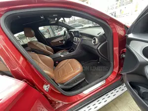 Mercedes-Benz GLC-Class 2020 Red