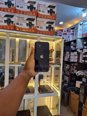 New Apple iPhone 12 64 GB Black