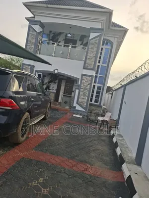 5bdrm Duplex in Ikotun for sale