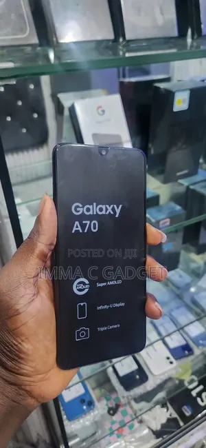 Samsung Galaxy A70 128 GB Black