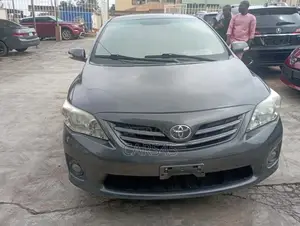 Toyota Corolla 2012 Black