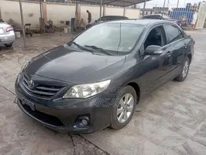 Toyota Corolla 2012 Black
