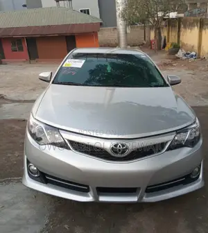 Toyota Camry 2013 Silver