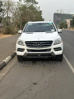 Mercedes-Benz M Class ML350 4dr SUV (3.5L 6cyl 7A) 2015 White