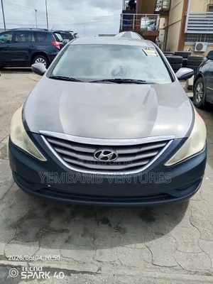 Hyundai Sonata SE 2.0T Sedan FWD (2.0L 4cyl 6A) 2011 Gray