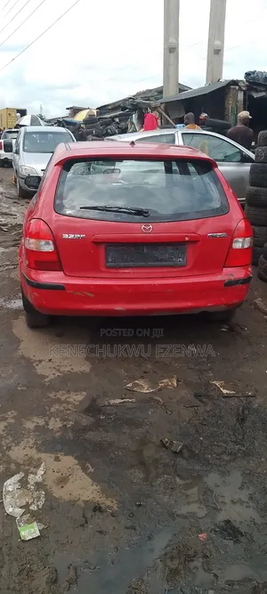 Mazda 323 1.6 2002 Red