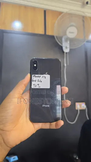Apple iPhone XS 64 GB Black