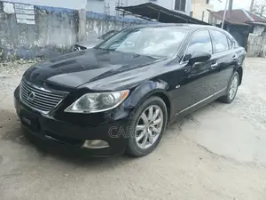 Lexus LX 470 Sport Utility 2007 Black