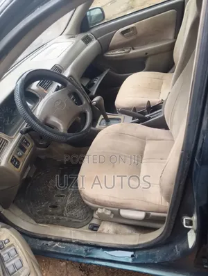 Toyota Camry LE 4dr Sedan (2.2L 4cyl 4A) 2000 Green