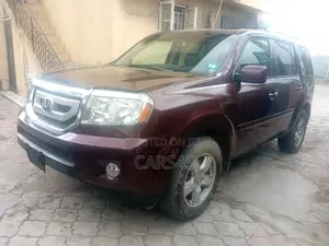 Honda Pilot 2011 Red