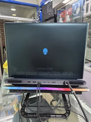 New Laptop Alienware 18 Area-51 64GB Intel Core Ultra 9 SSD 4T
