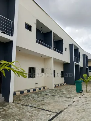 4bdrm Duplex in Sangotedo for rent