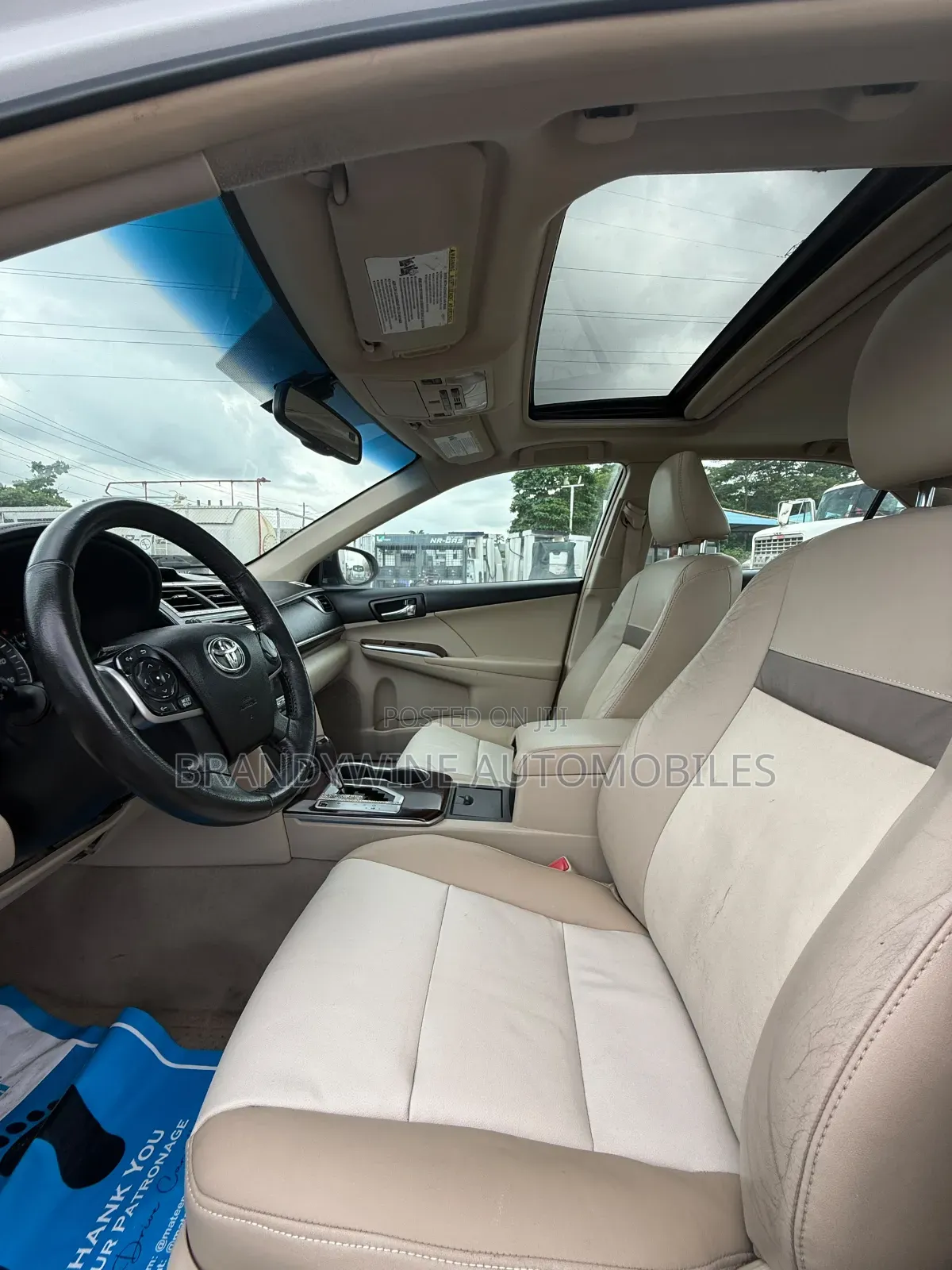 Toyota Camry 2012 Off white