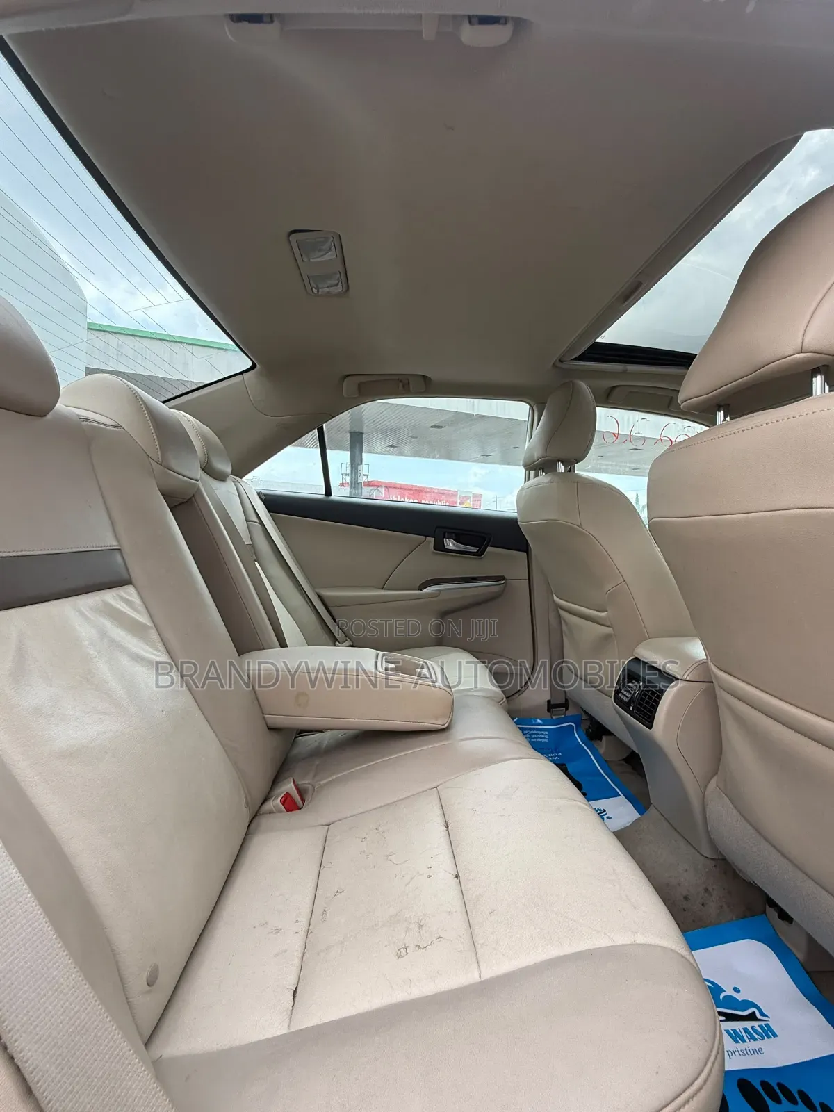 Toyota Camry 2012 Off white
