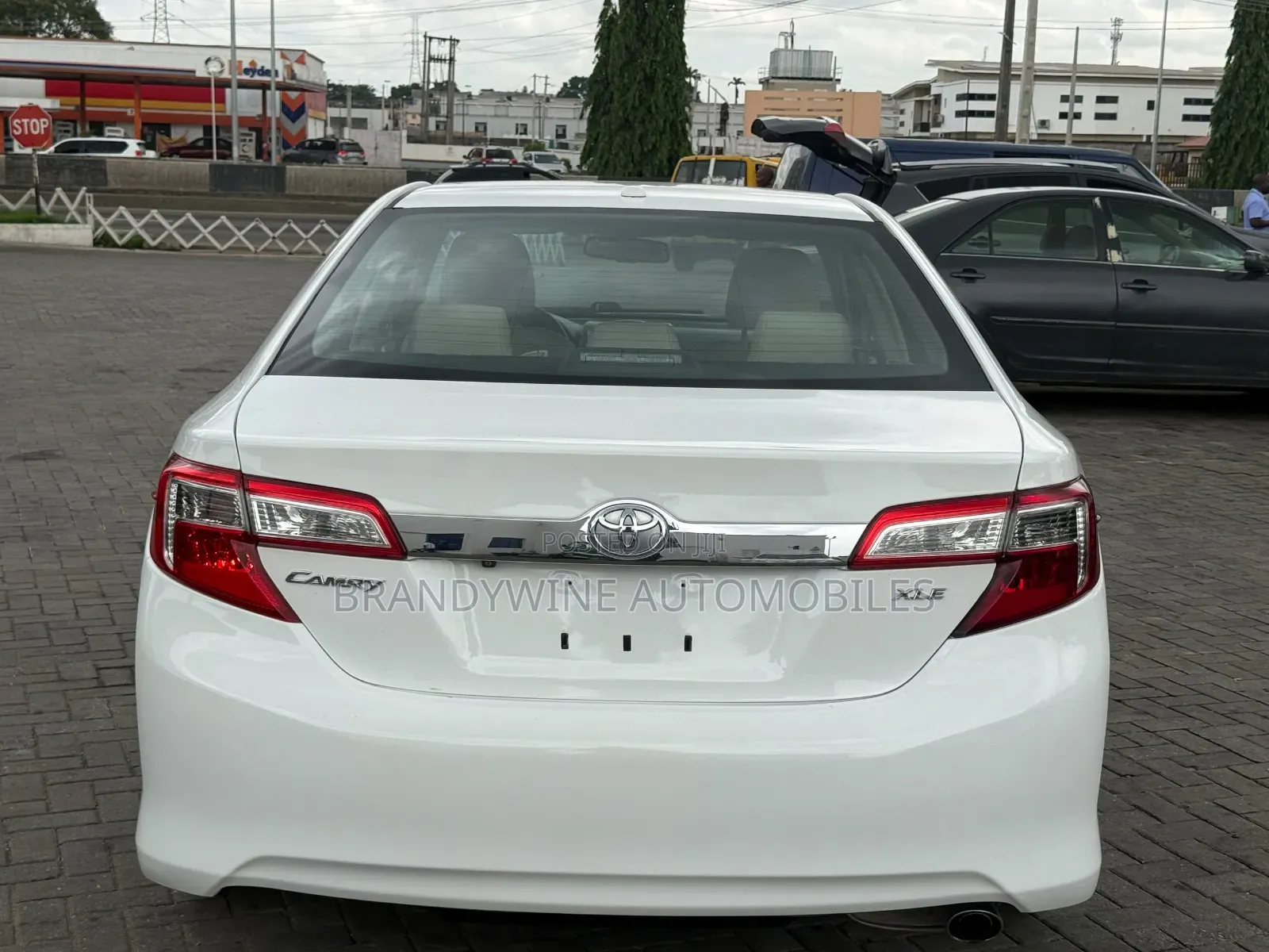 Toyota Camry 2012 Off white