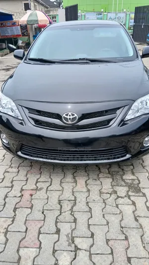 Toyota Corolla LE 4dr Sedan (1.8L 4cyl 4A) 2012 Black