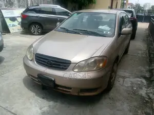 Toyota Corolla 2004 Gold