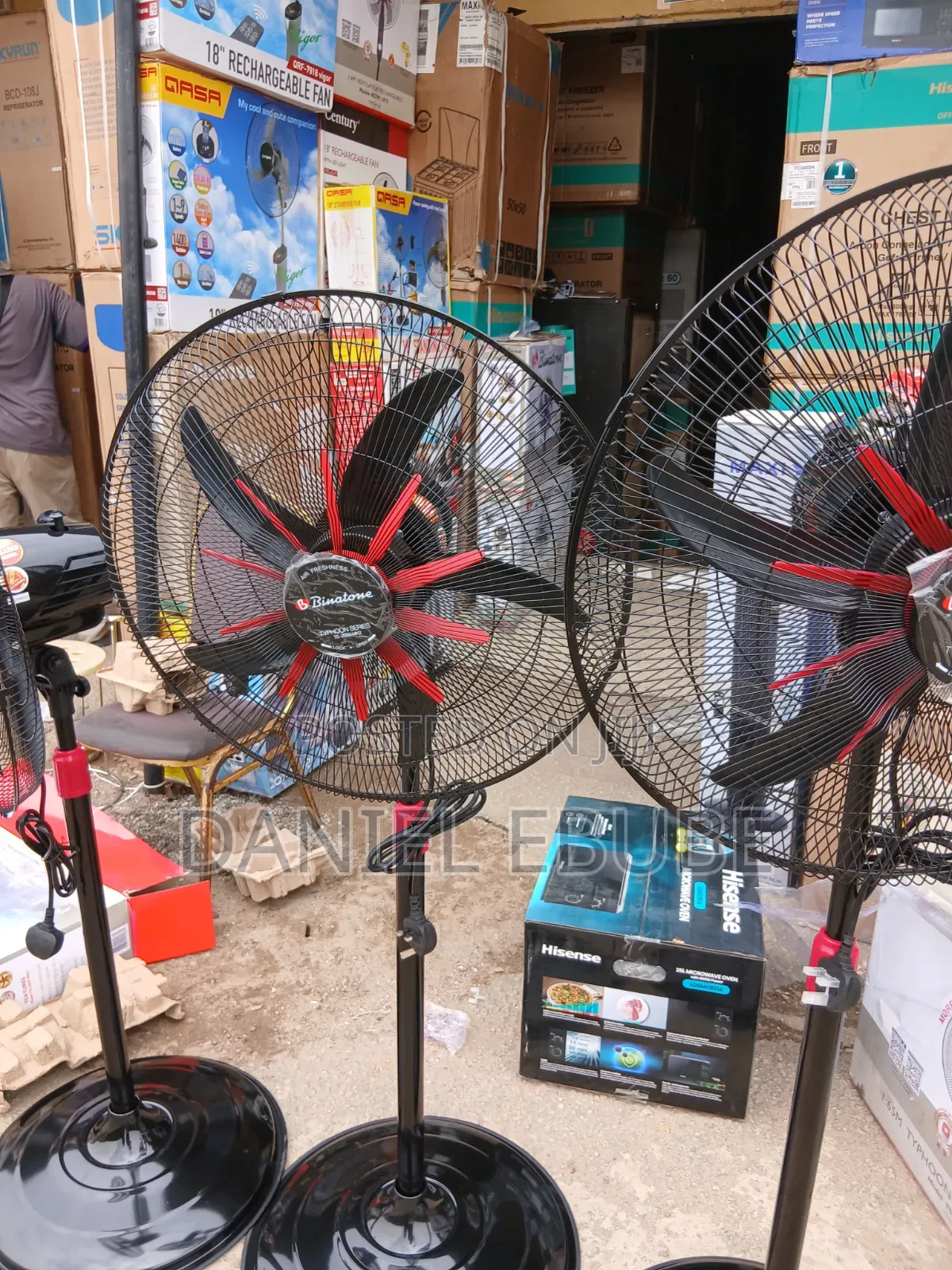 Quality Binatone 20" Standing Fan